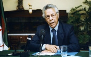مولود حمروش في عنابة