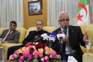 وزير الاتصال السيد حميد قرين من عنابة يصرح عن وجود خمسة قنوات معتمدة فقط من بين 30 قانة