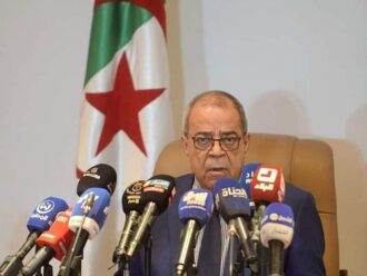 وزير العمل والتشغيل والضمان الاجتماعي السيد فيصل بن طالب ووزير  الصناعةوالإنتاج الصيدلاني السيد علي عون في زيارة عمل إلى ولاية عنابة اليوم الخميس الموافق لي 04/05/2023