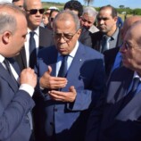 وزير العمل والتشغيل والضمان الاجتماعي السيد فيصل بن طالب ووزير  الصناعةوالإنتاج الصيدلاني السيد علي عون يعاين العديد من  المرافق التابعة للقطاععين